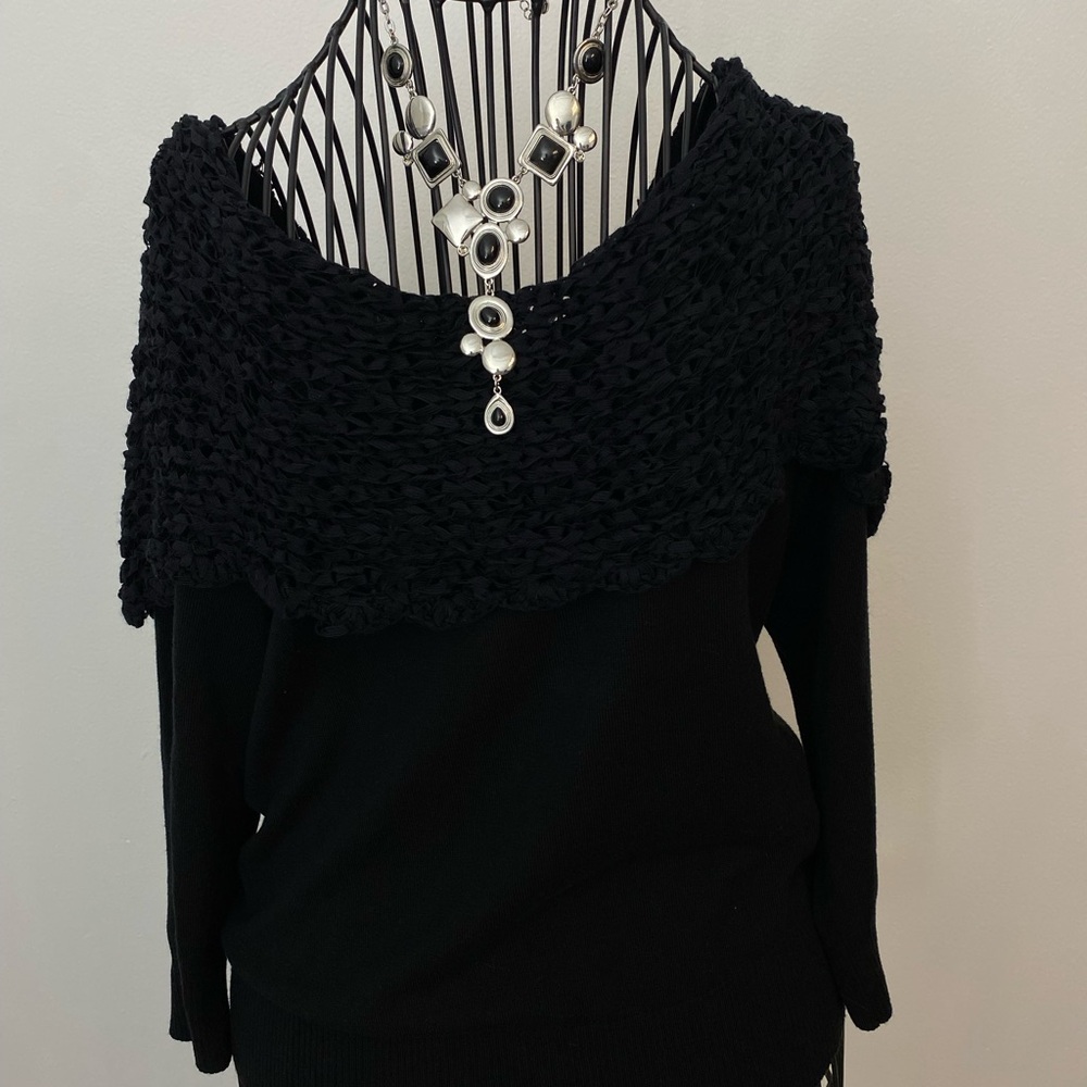 Elegant Black Women's Sweater Size XL